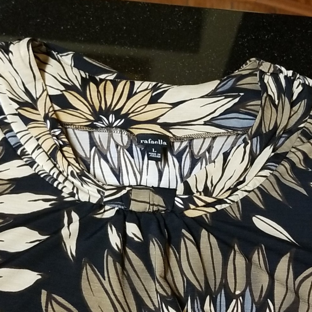 NWOT Rafaella Top - Picture 10 of 11